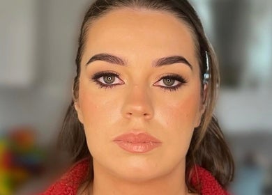 Natural makeup look by Hollie Garrigan MUA in Newcastle, County Dublin, IE, showcasing flawless skin and defined eyes.