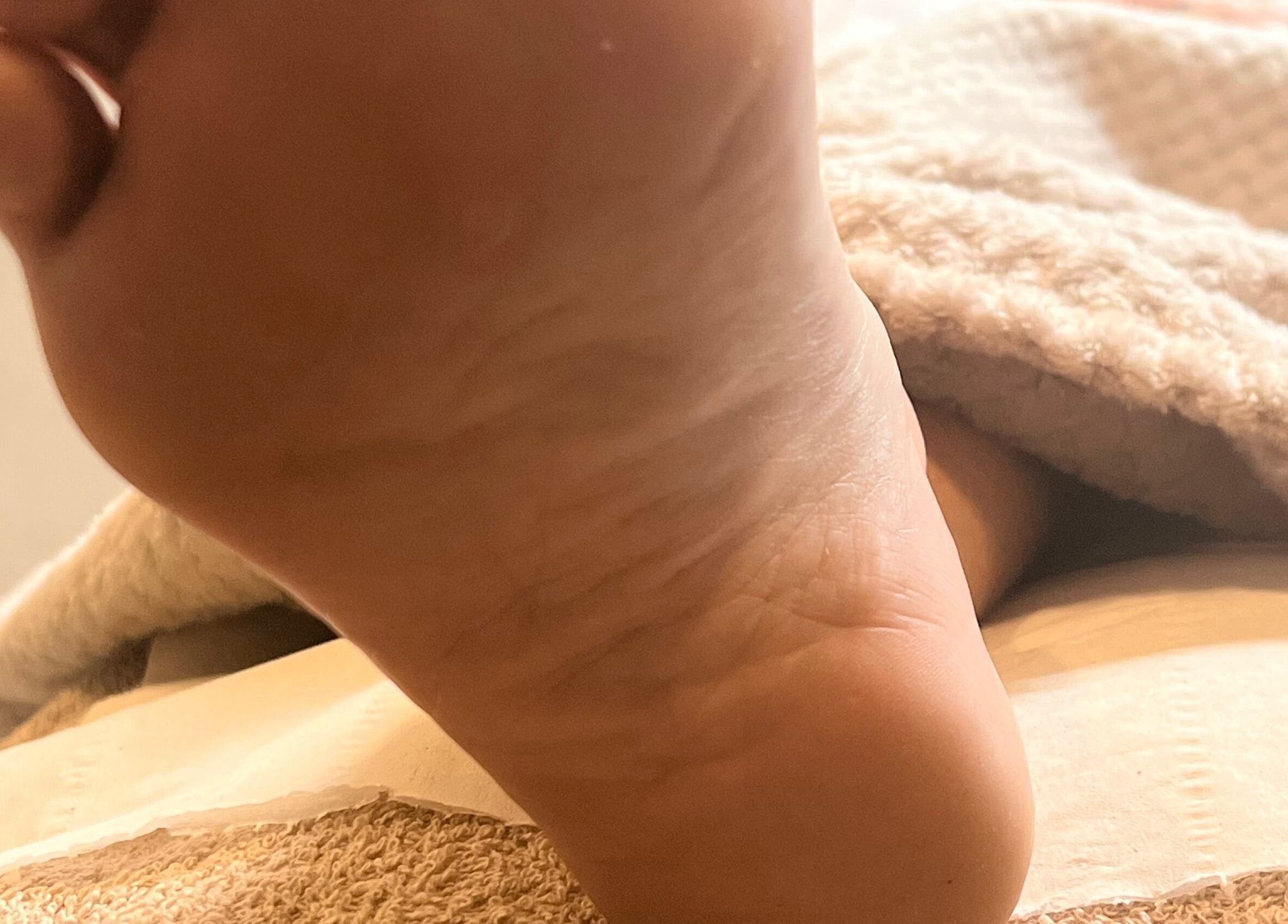 Close-up of a relaxed foot at Training Models 1 luv Enhancink and Holistics @ CHC, Sale, England, GB.