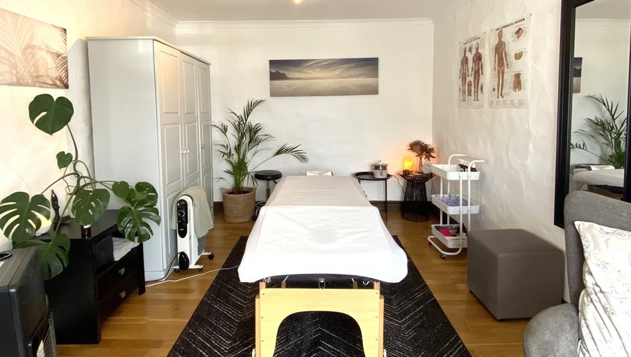 Christie's Wellness Room - Medical Massage Therapy in Cape Town, Western Cape, ZA: serene massage table setup.