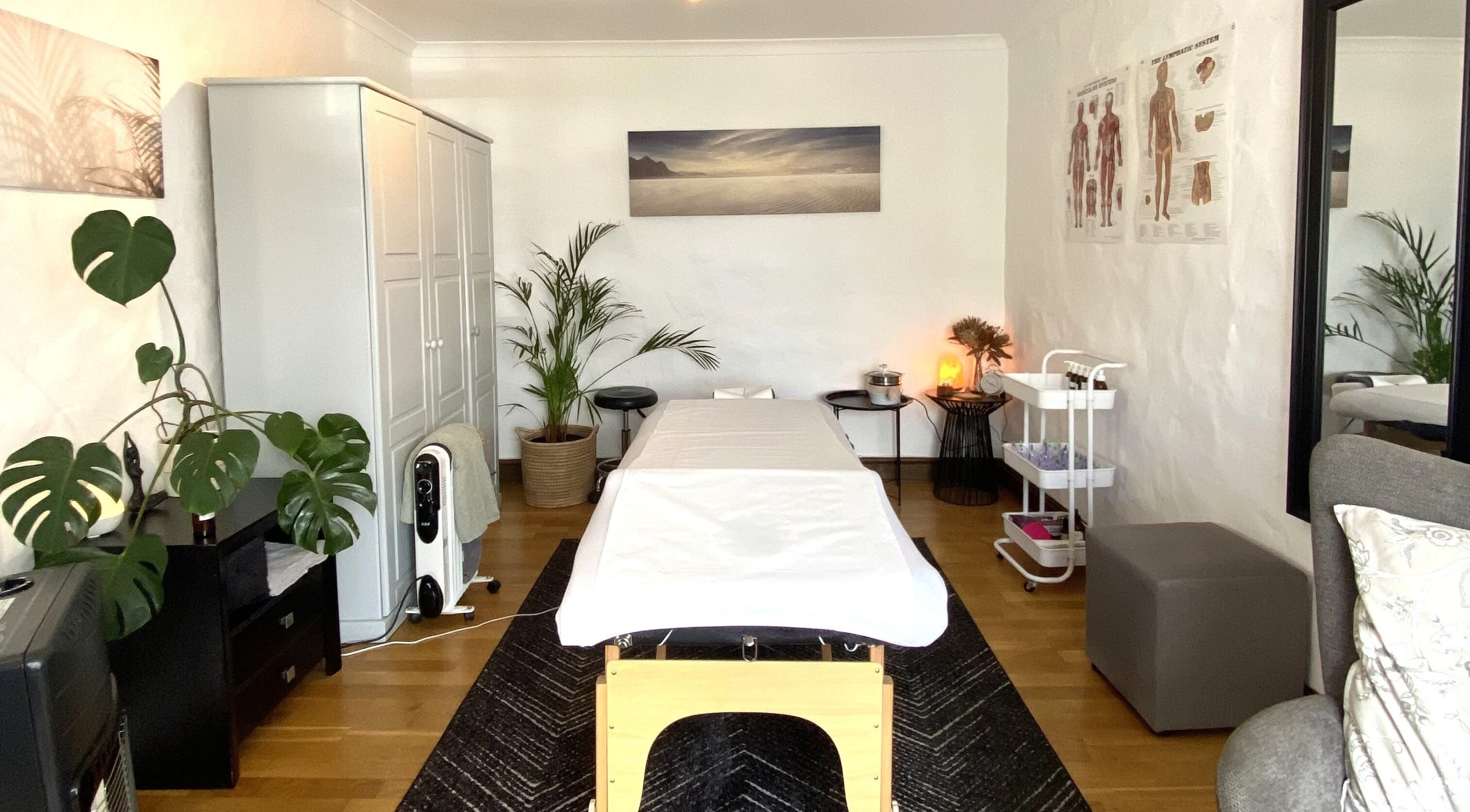 Christie's Wellness Room - Medical Massage Therapy in Cape Town, Western Cape, ZA: serene massage table setup.