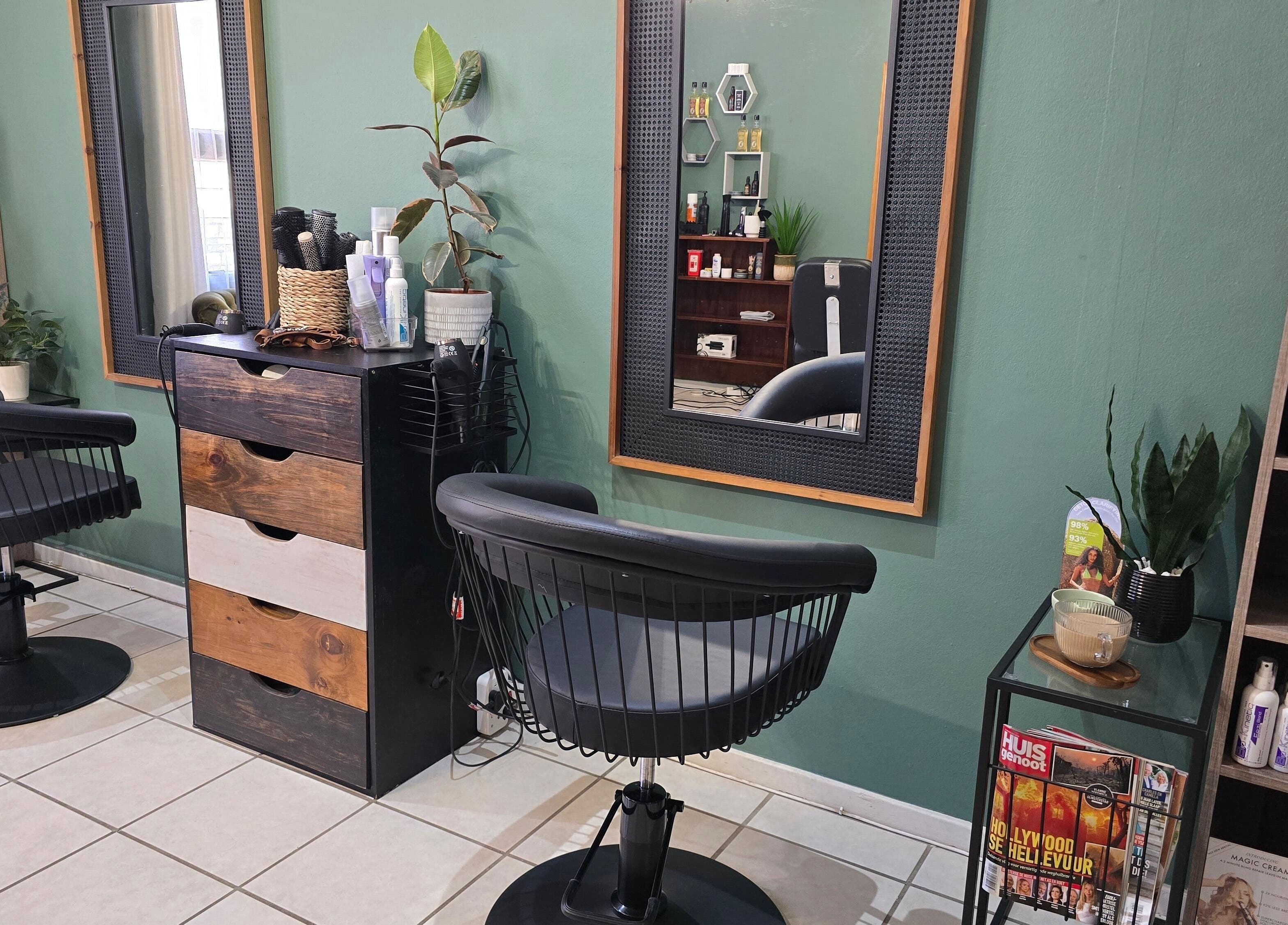Modern styling chairs and mirrors at The Look Hair & Nail Salon @ Vredendal, Western Cape, ZA.