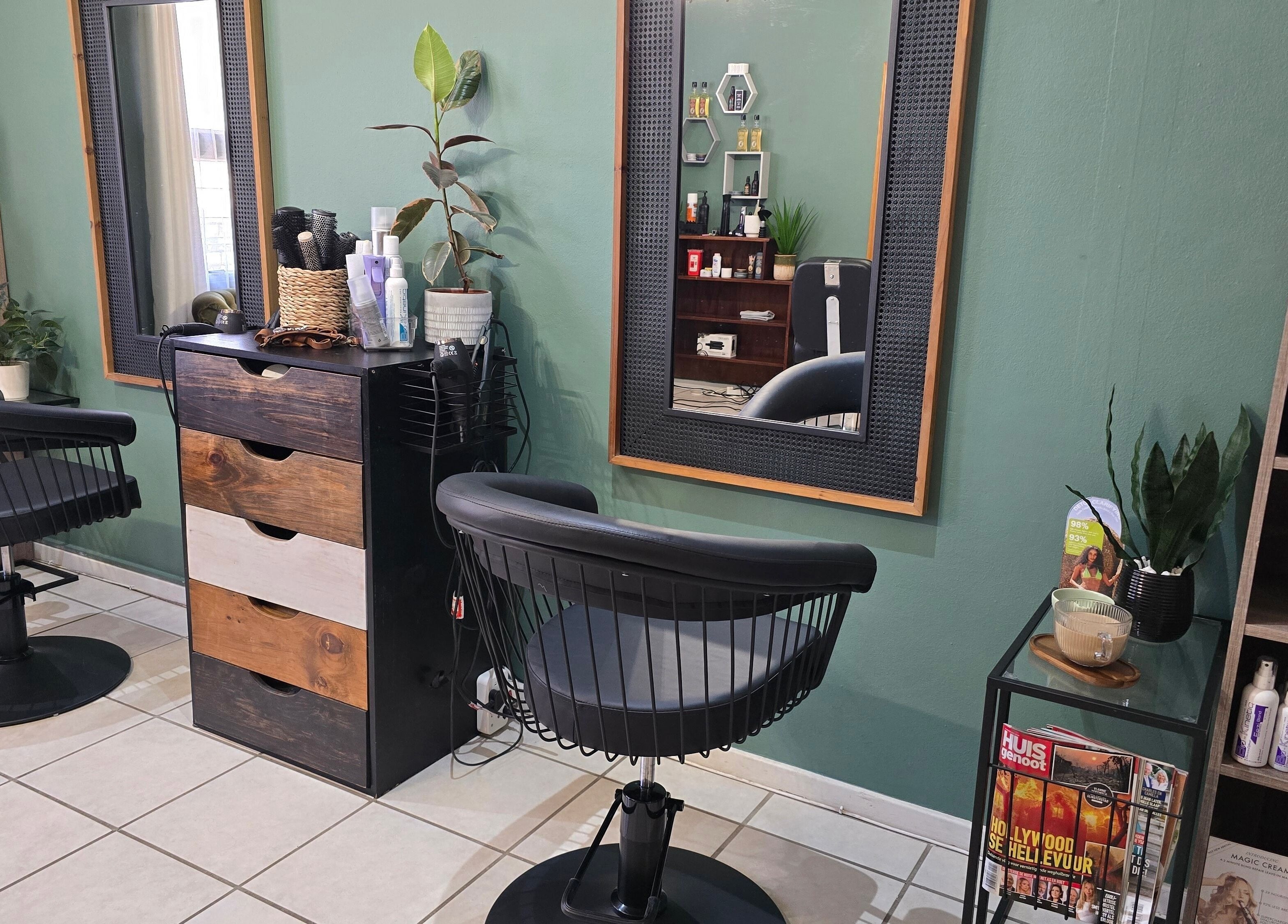 Modern styling chairs and mirrors at The Look Hair & Nail Salon @ Vredendal, Western Cape, ZA.