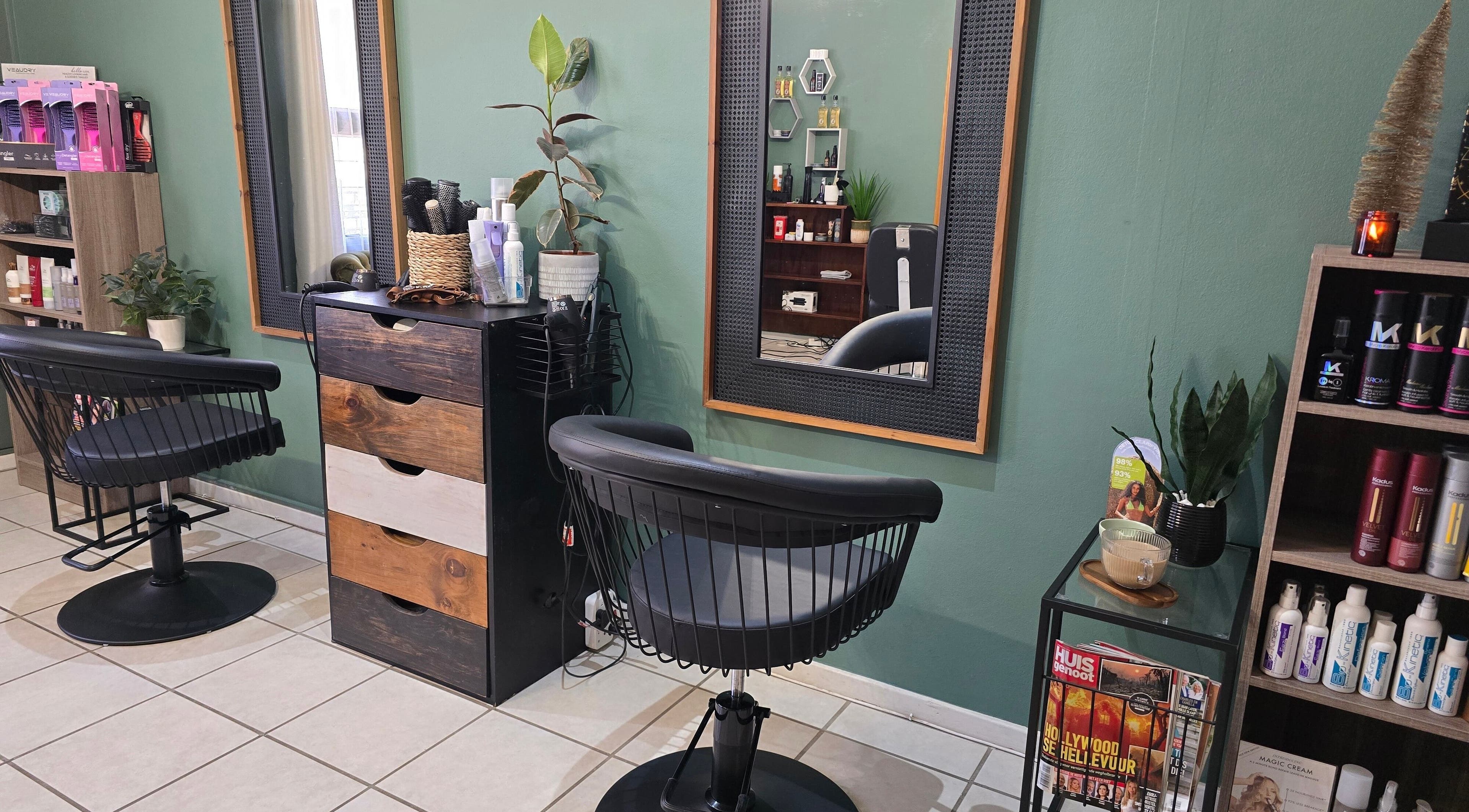 Modern styling chairs and mirrors at The Look Hair & Nail Salon @ Vredendal, Western Cape, ZA.