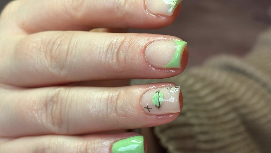 Lily Nails and Beauty, bild 1