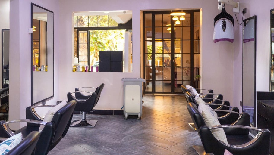 Wisteria Salon + Spa Bugolobi afbeelding 1