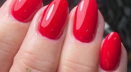 Imagen 2 de Nailed On Nature Nails & Beauty (Fownhope)