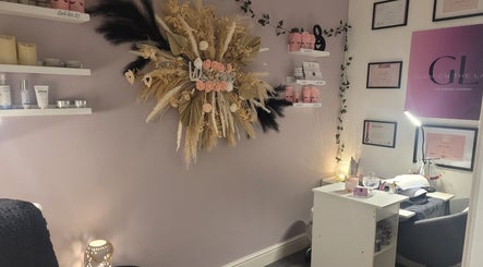 Glam On The Lash