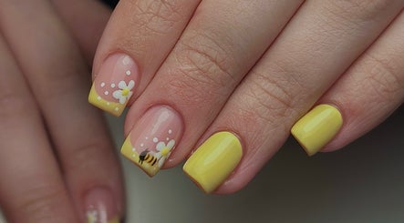 The Nail Fairy at Abila Clinic, Pallion imagem 3