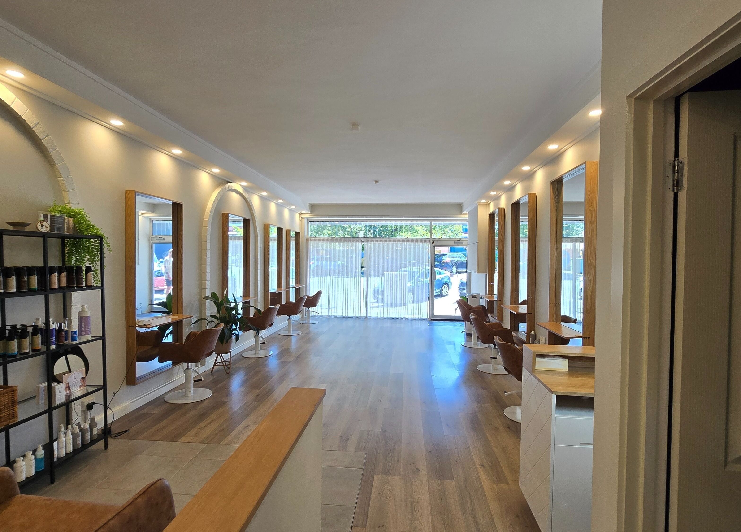 Elegant interior of Lokk Mechanic in Melbourne, Victoria, AU featuring modern salon chairs and stylish decor.