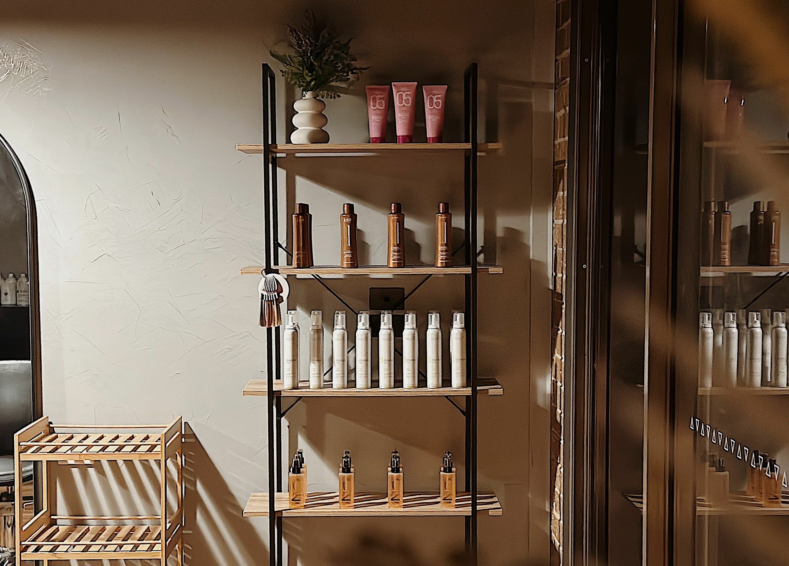 Elly’s Studio shelves with beauty products in Melbourne, Victoria, AU offering a relaxing atmosphere.