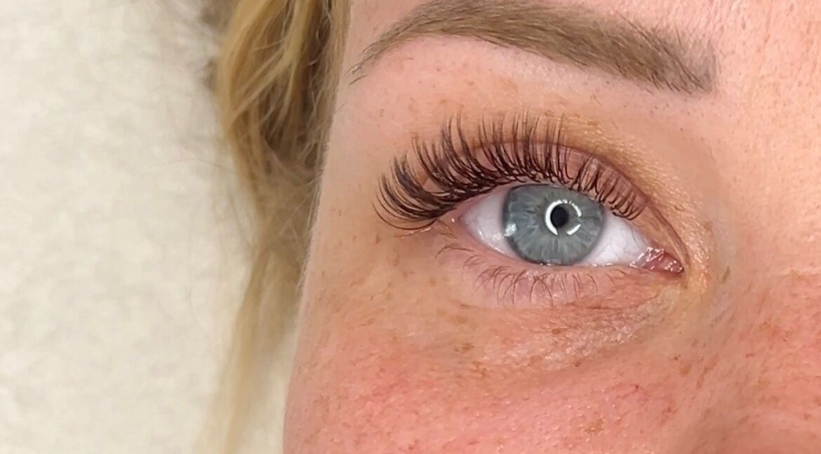 Extensions de cils à Lu’Cils, Sainte-marie-aux-chênes, Grand Est, FR pour un regard envoûtant.