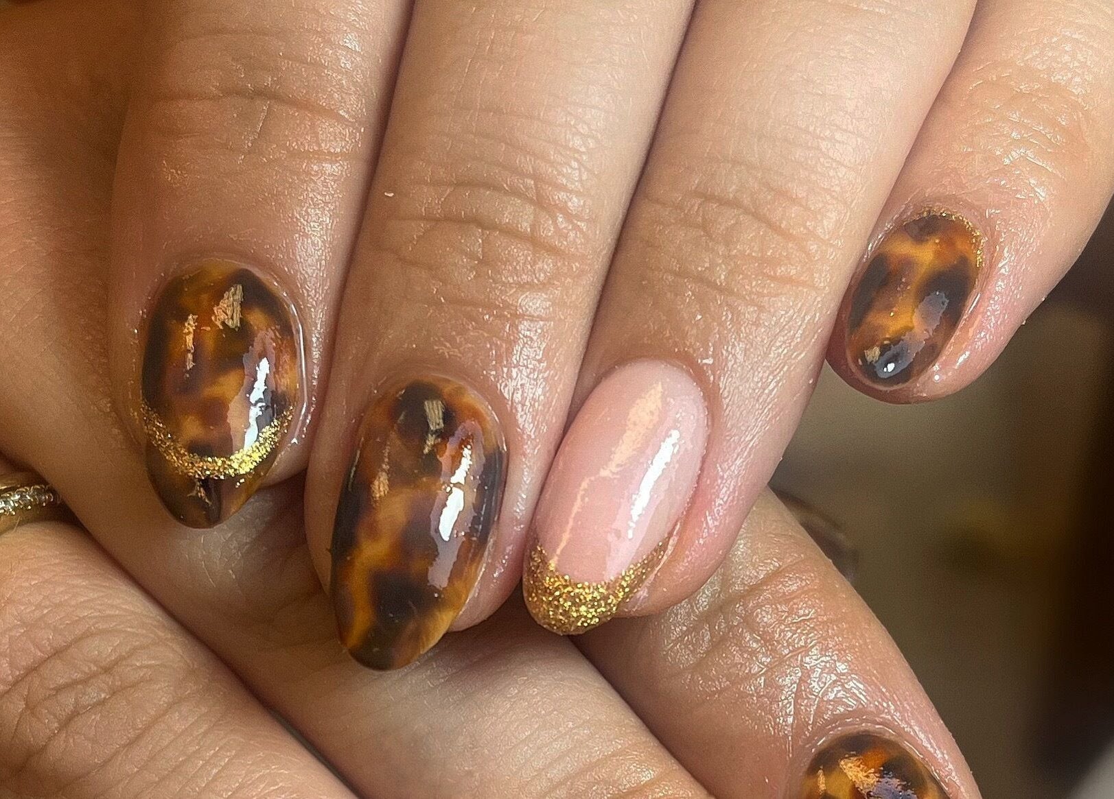Elegant tortoise shell and gold nails at DS Beauty Salon, Banchory, Scotland, GB.