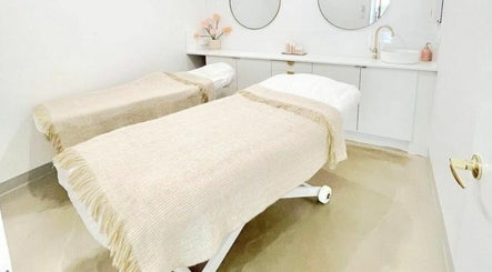 Rejuv Skin Clinic