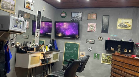 Guimarães Barber Ofc