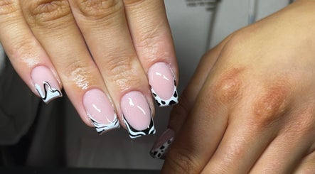 Nails by Molly (Not Taking On New Clients) изображение 3