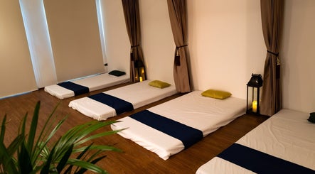 Tranquil massage beds at Warin Spa วารินสปา, Chang Wat Tak for relaxation and wellness.