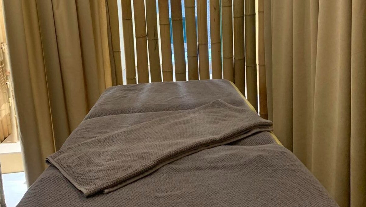 Serene massage table setup at BambooDu Massage Dubrovnik, Dubrovačko-neretvanska Županija, HR with bamboo decor.
