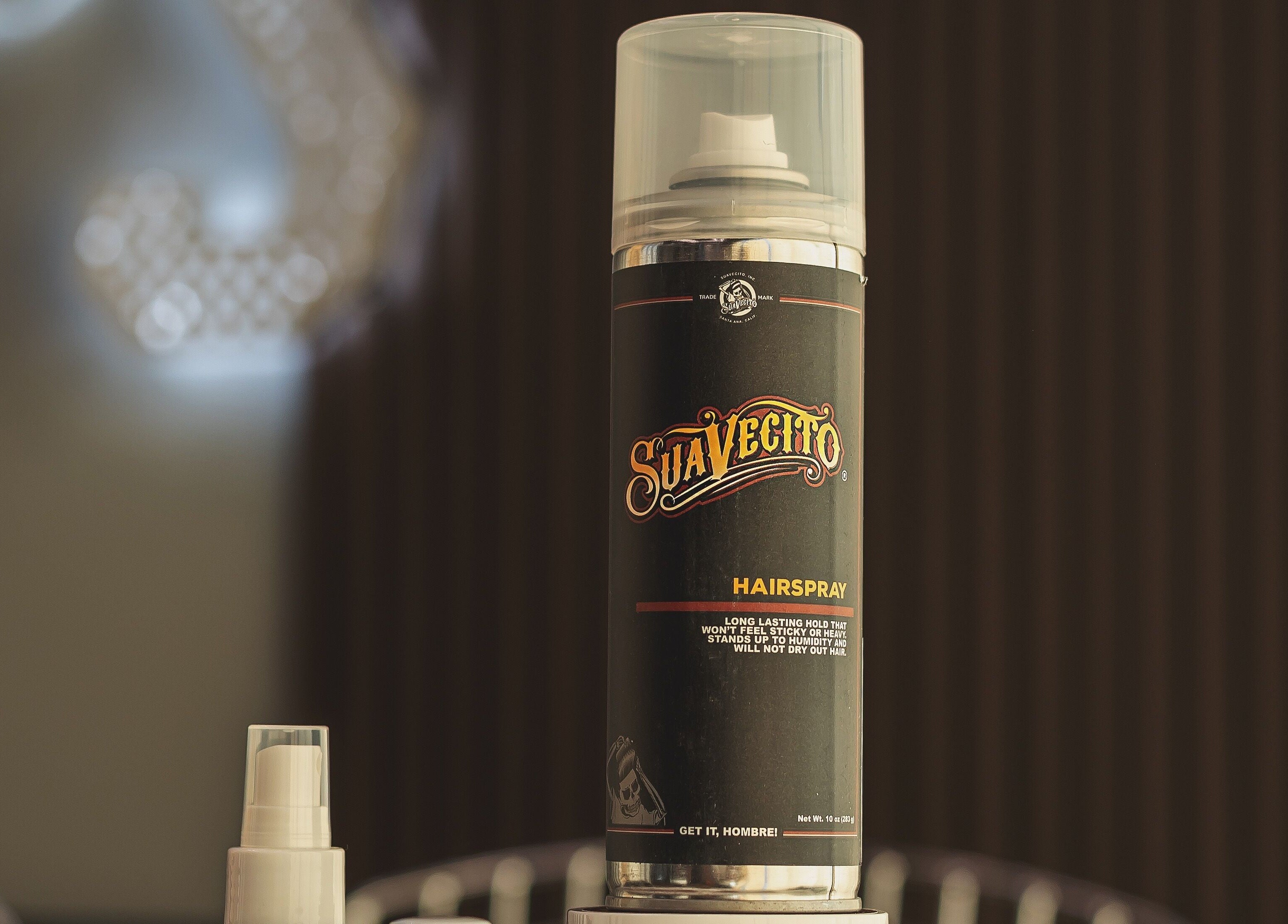 Laca para cabello en Barber Sports & Spa Los Mochis, Los Mochis, Sinaloa, MX. Perfecto para un estilo duradero.