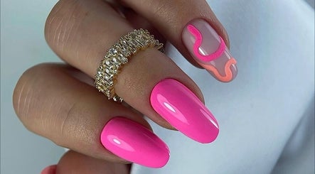 Magic Nails by Ewa / Home Based image 3