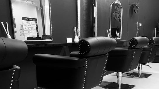 Luxe Hair Lounge