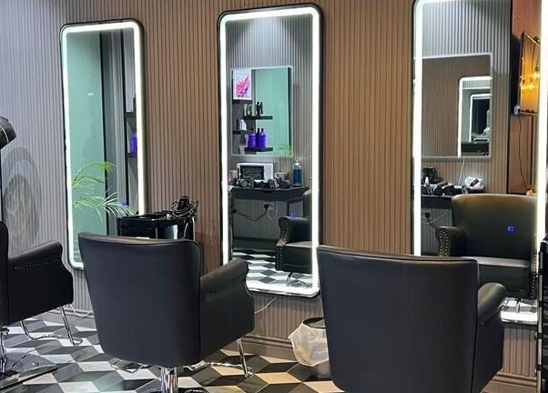 Modern salon chairs and mirrors at Vog Beauty Salon For Ladies, located in دبي, دبي, AE.