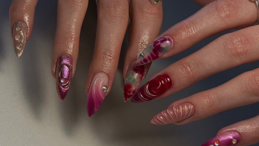 Rosy Beauty image 1