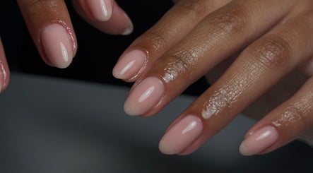 Rosy Beauty image 2