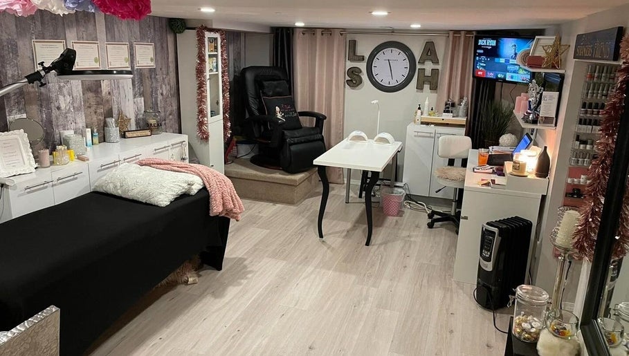 Image de Shelley's Place For Esthetics 1