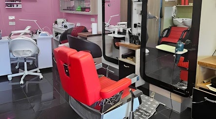 Sunset hair salon, bilde 2