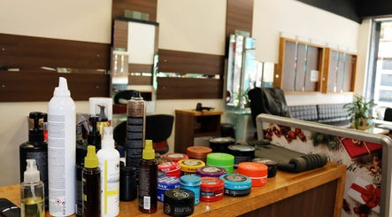 Sunset Hair Salon imaginea 3