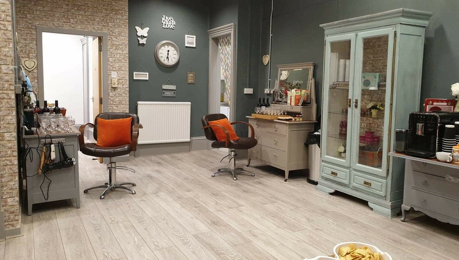 Cut and Run - Salon for Busy People billede 1