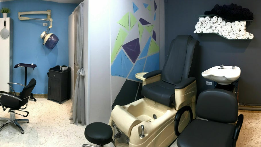 Mills Hair Salon slika 1