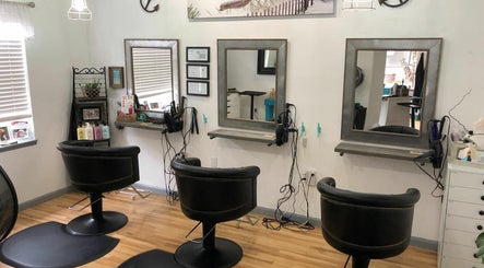 The Hamptons Salon