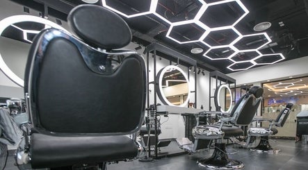 Hair Lounge Gents Salon image 2