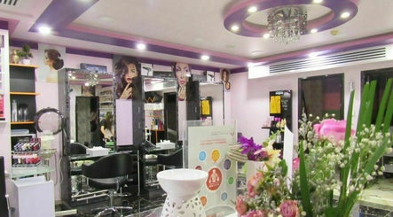 Quality Ladies Beauty Center image 3
