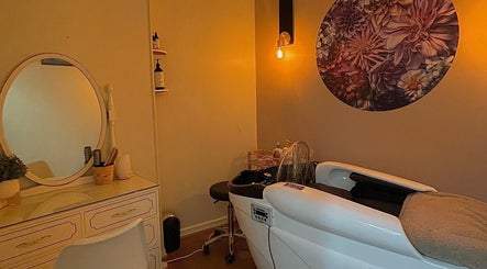 Diamond Massage And Beauty Blenheim image 2