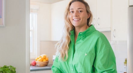 Megan Roberts 🍒 Dietitian image 3