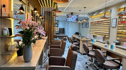 Mary's Hair Nail & Beauty图像3