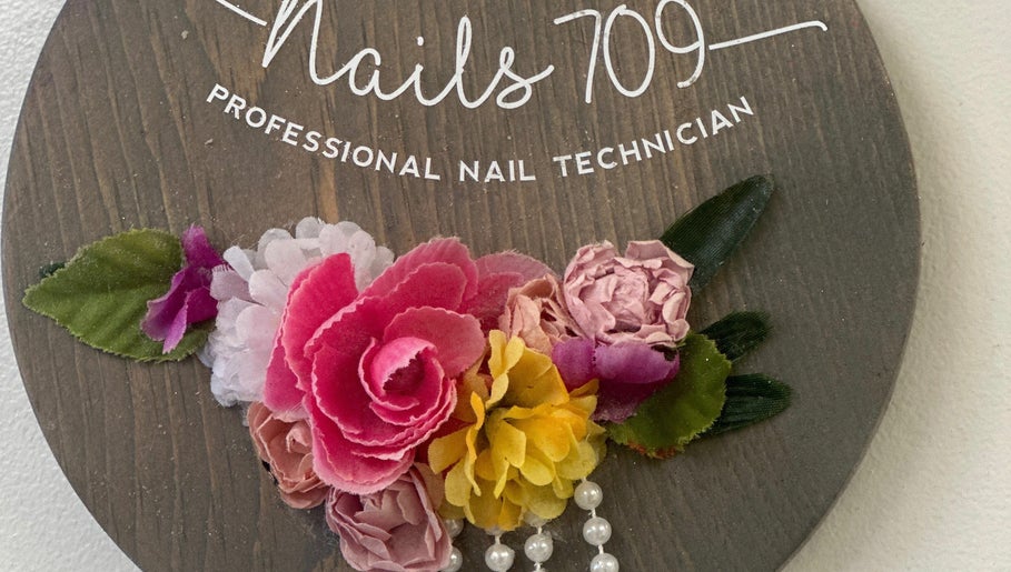 Nails709 at Polished Studio – kuva 1