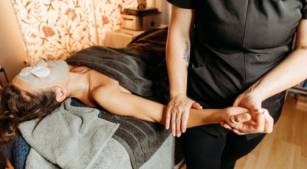 ŌMNIPOTENTIAL || Movement Wellness Massage – obraz 2