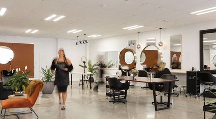 Runway Studio - Porirua