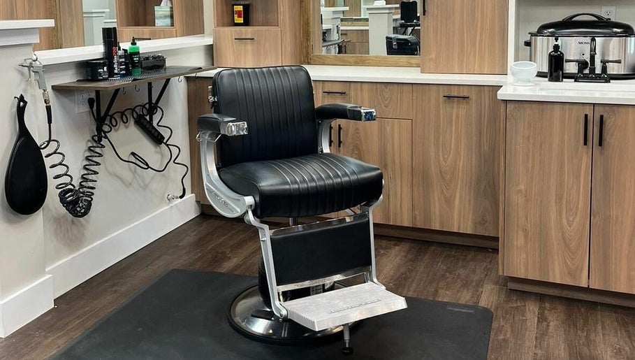 Lux Barbershop 1paveikslėlis