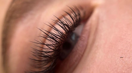 Amy’s Lash Lounge image 2