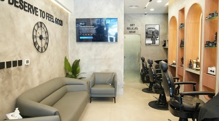 Soledair Gents Salon - Azizi Riviera image 3