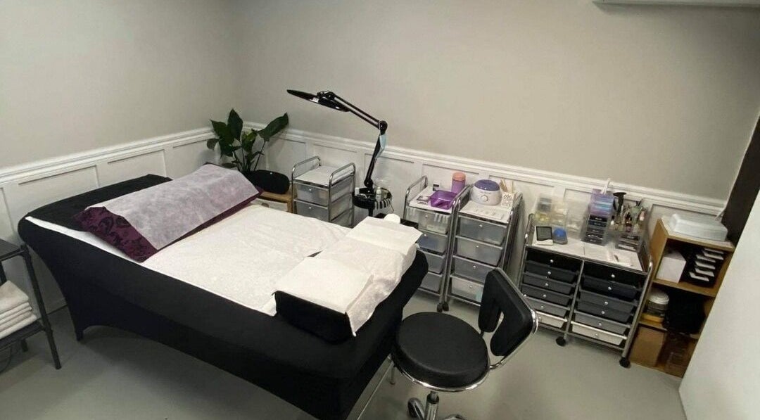 Relaxing treatment room at Performance - Hair, Lashes and Brows, Te Awamutu, Waikato, NZ.