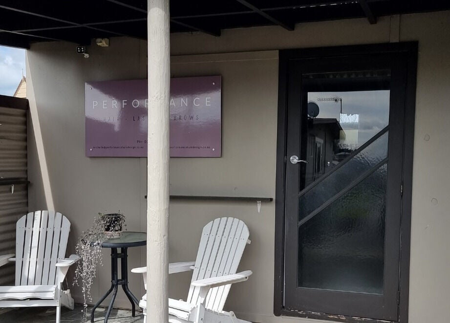 Relaxing outdoor seating at Performance - Hair, Lashes and Brows, Te Awamutu, Waikato, NZ.