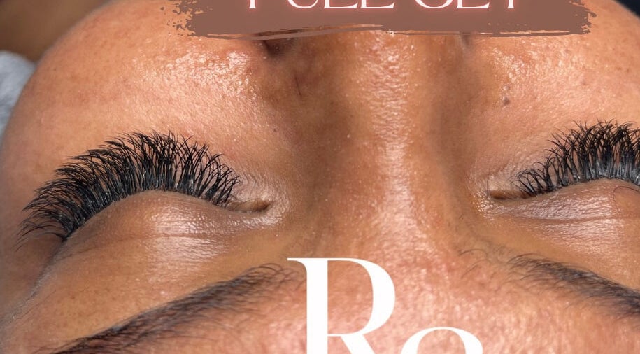 Full set of eyelash extensions at Tam’s Lash Studio & Radiant Skin Aesthetics, Umhlanga, KwaZulu-Natal, ZA.