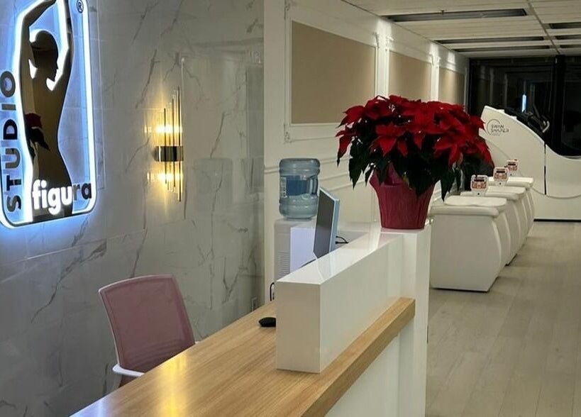 Elegant reception at BellaDonna Aesthetics & Wellness DT Calgary, featuring stylish decor in Calgary, Alberta, CA.
