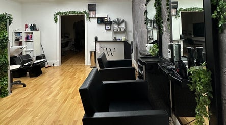 Travis Webber Hair Design, bilde 2