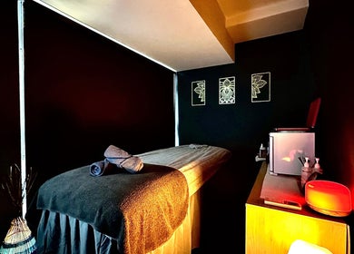 Relaxing massage room at Mandala Holistic Wellness, Mandala Aesthetics, Melbourne, Victoria, AU.